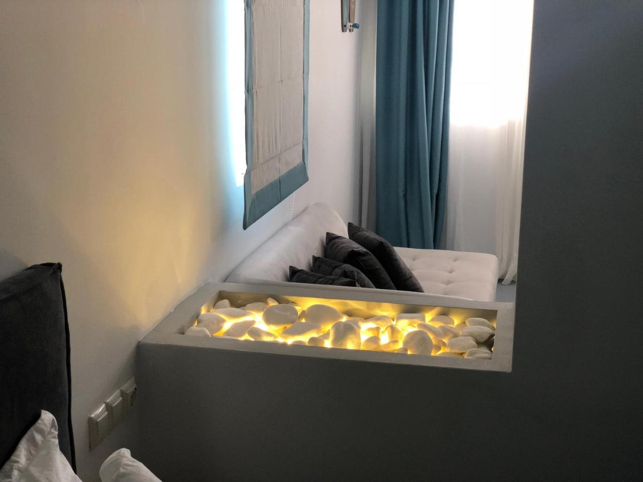 11 2* Mykonos Town
